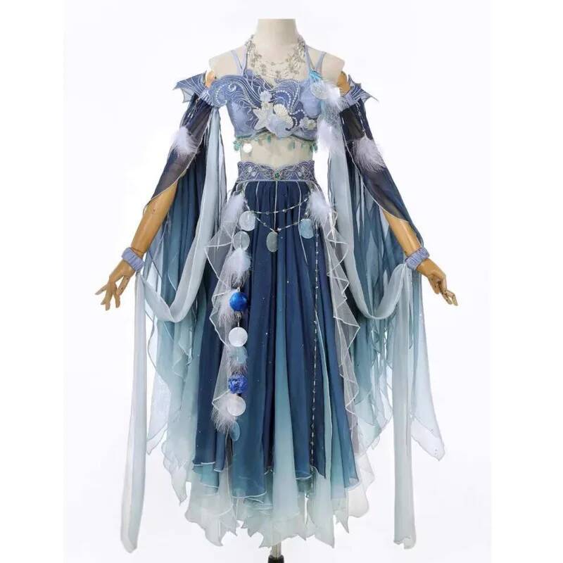Embroidery Style - Robe bleue exotique à broderies lourdes,