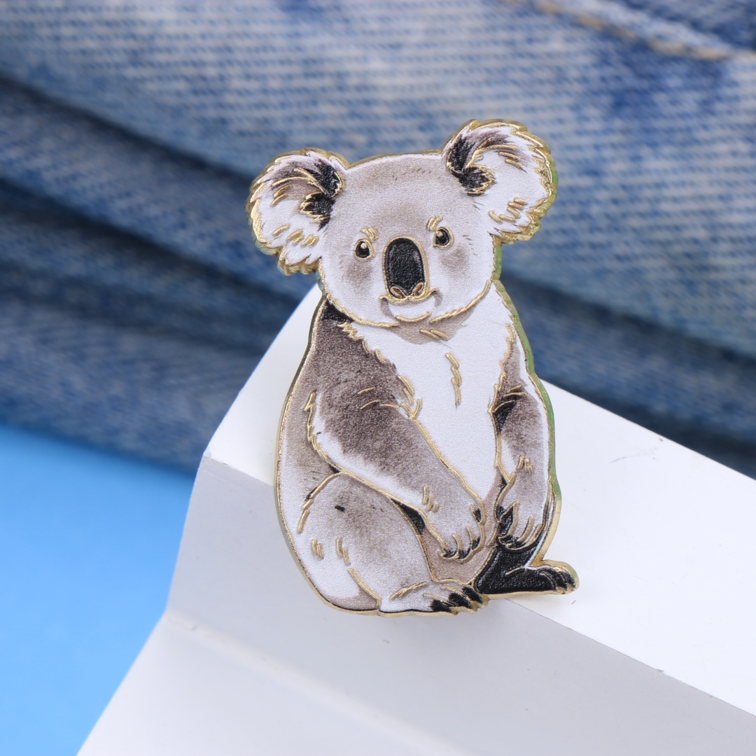 Embroidery Australia - Épinglette en émail Koala aquarelle, Broche
