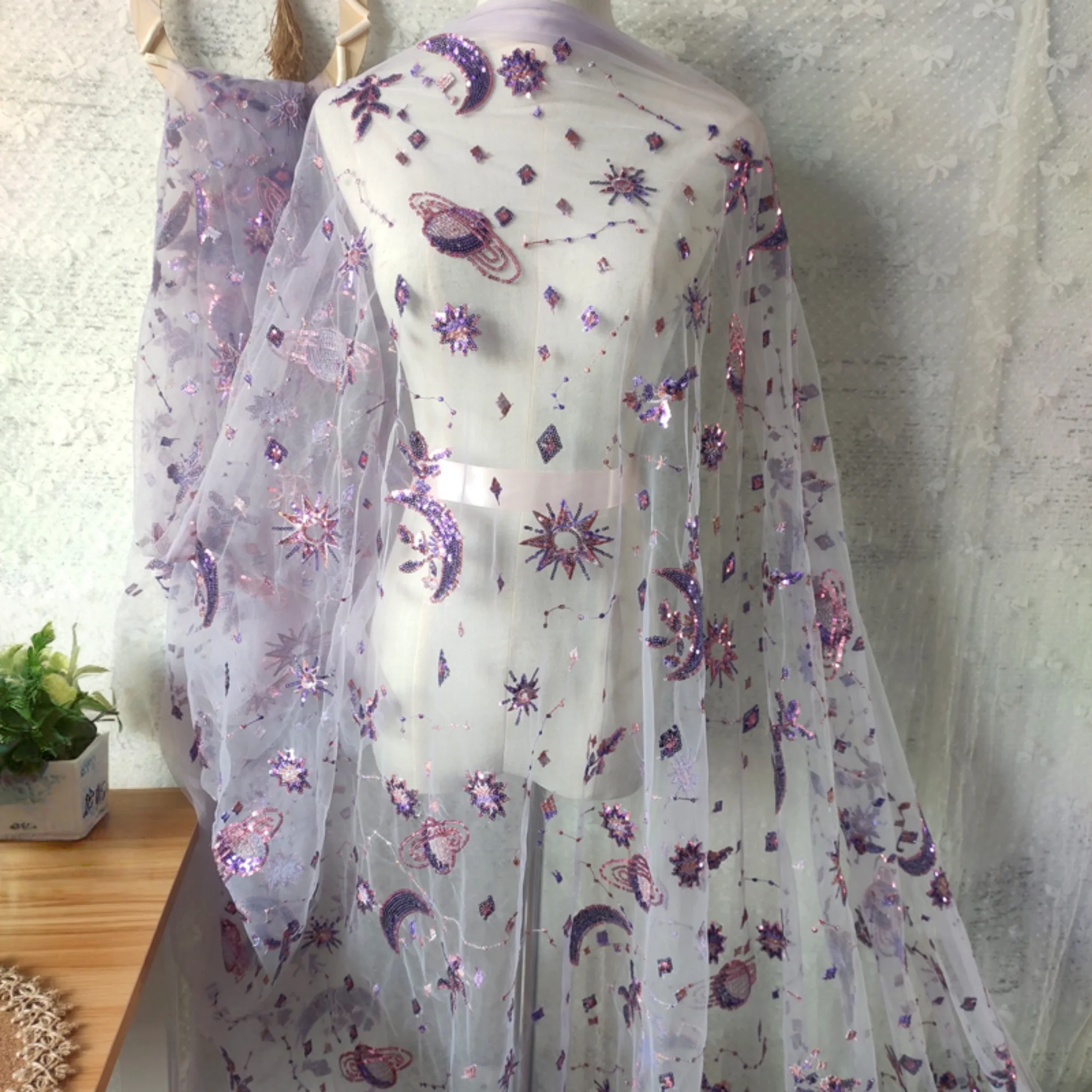 0.5 mètres violet largeur 55.1 - Embroidery Net Dress avis et prix
