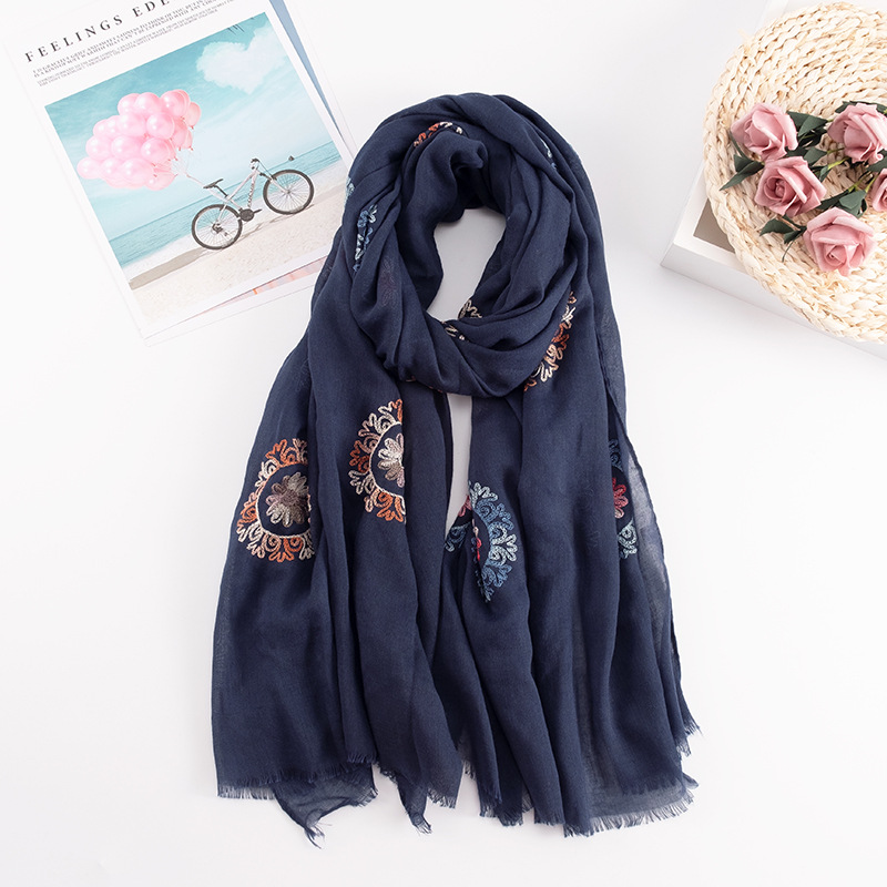Foulard brodé ethnique pour fe - Embroidery Hijab avis et prix