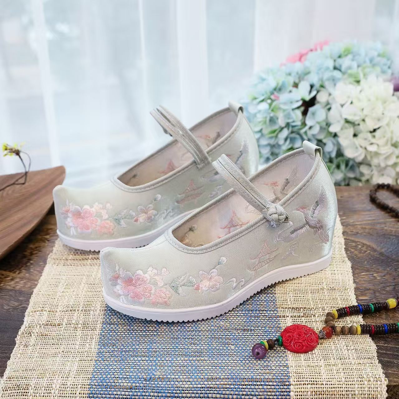 Chaussures brodées internes po - Embroidery Wedding avis et prix