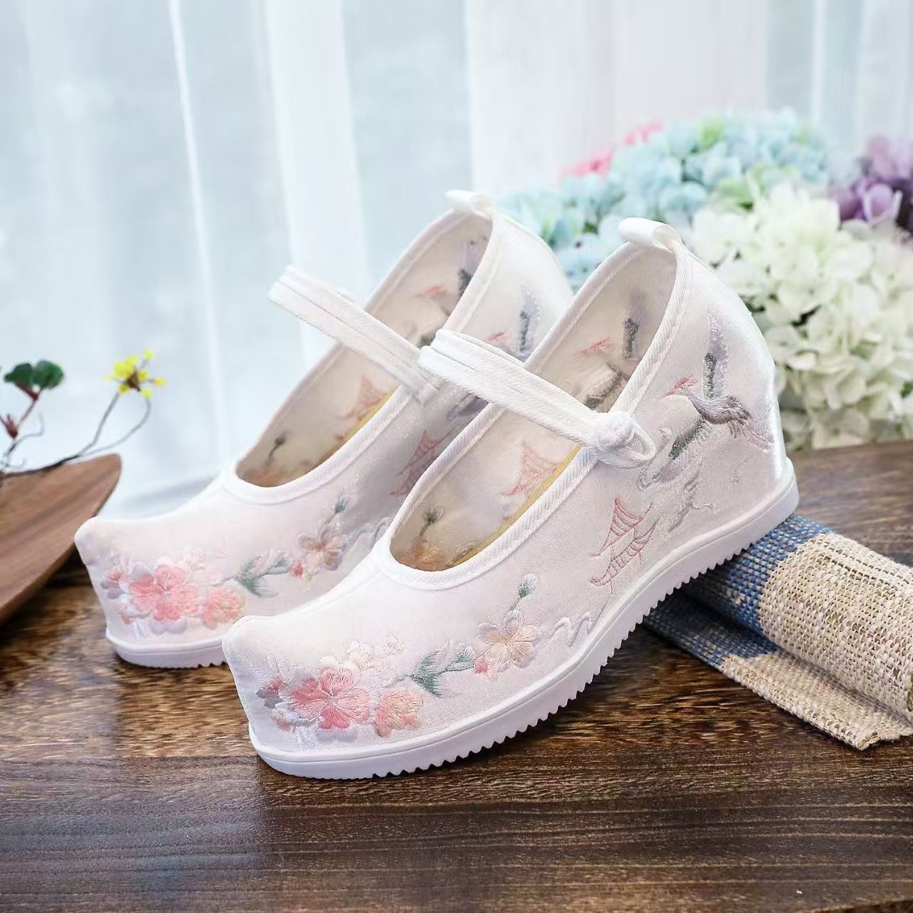 Chaussures brodées internes po - Embroidery Wedding avis et prix