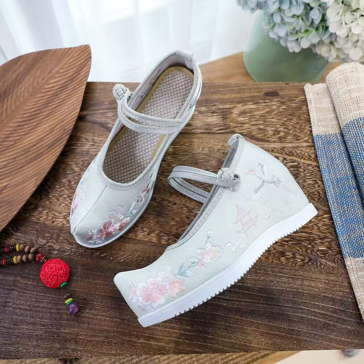 Chaussures brodées internes po - Embroidery Wedding avis et prix