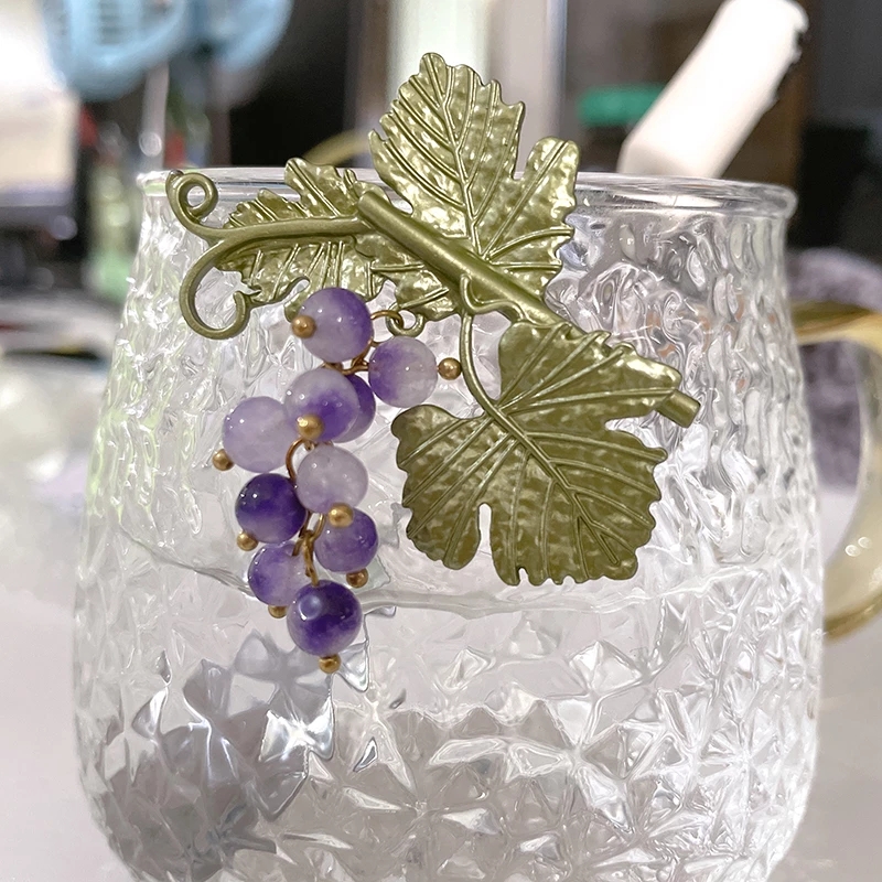 Broche Vintage en Émail pour F - Embroidery Australia avis et prix