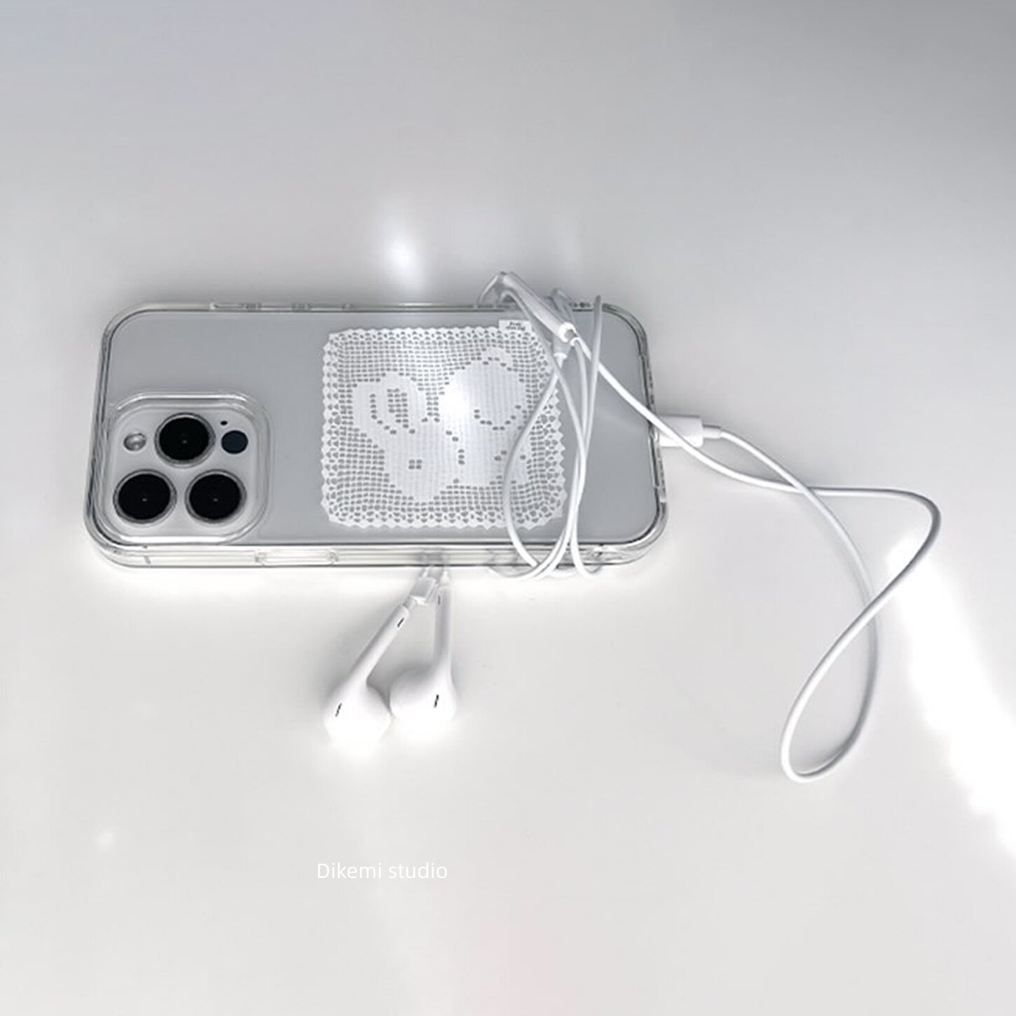 Coque de téléphone coréenne en - Embroidery White avis et prix