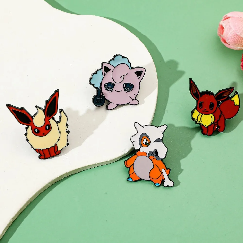 Lot de 4 Broches Personnages d - Embroidery Outfit avis et prix